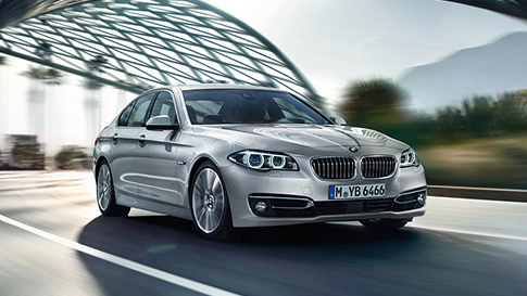 BMW 5 Series Saloon BMW 5 Series Saloon motorway driving conditions